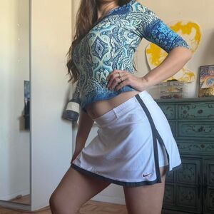 Y2K Nike White Tennis Skort with Grey Trim